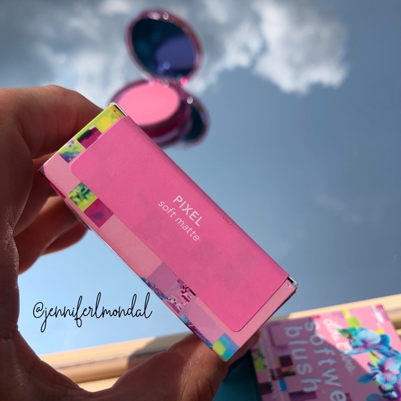 😍 LOWEST! NWT Pixel Blush by LimeCrime Gorg Colors!!😍 - Picture 6 of 7